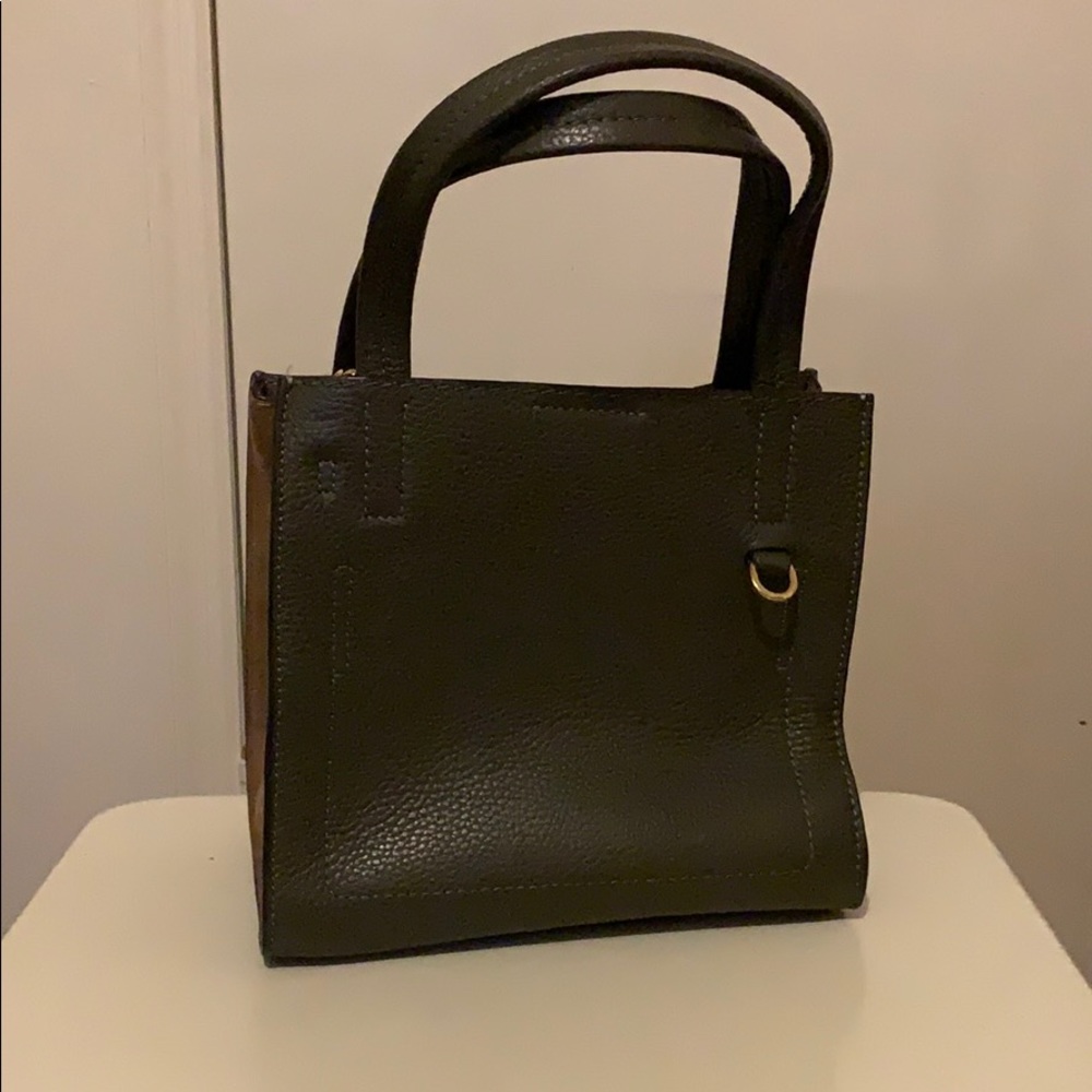 Banana republic crossbody